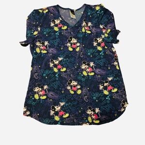 *Disney Mickey Mouse Scrub Top - Size
Large - 2 Front Pockets‎ **